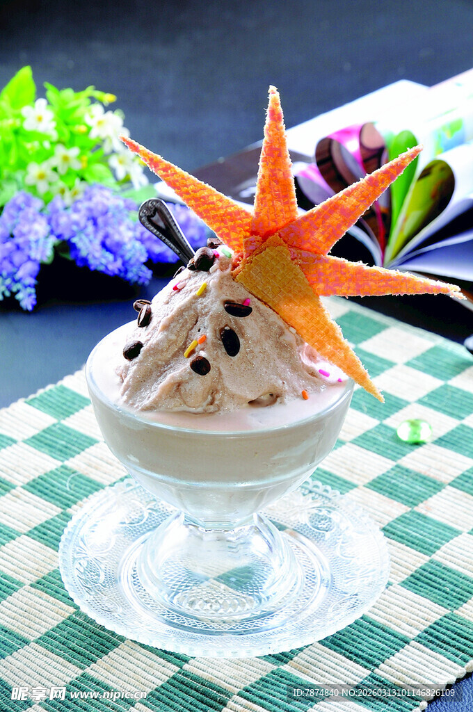 美味水果冰淇淋甜品