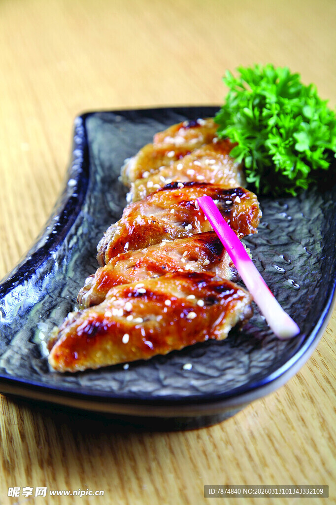 香煎鸡排摆盘精致