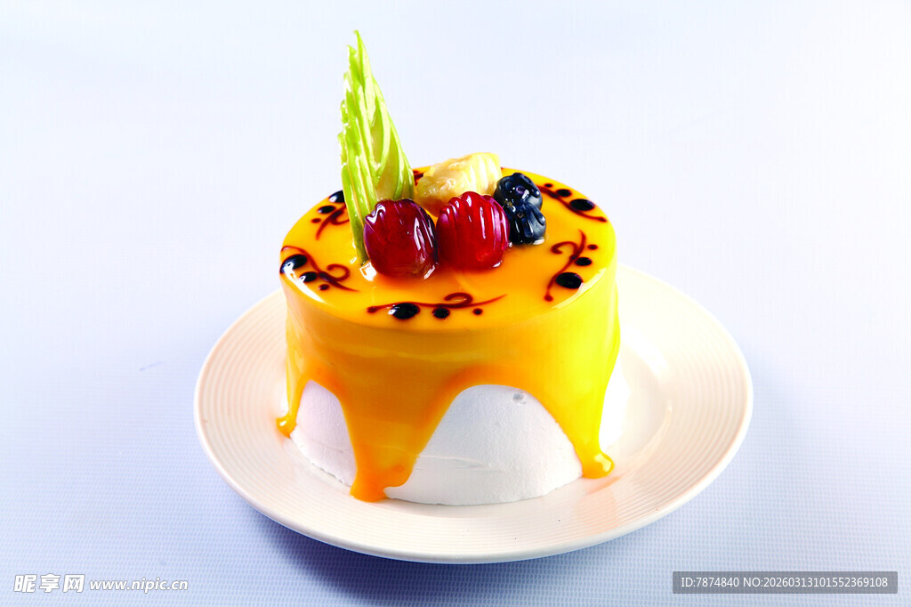 精致水果淋面创意蛋糕