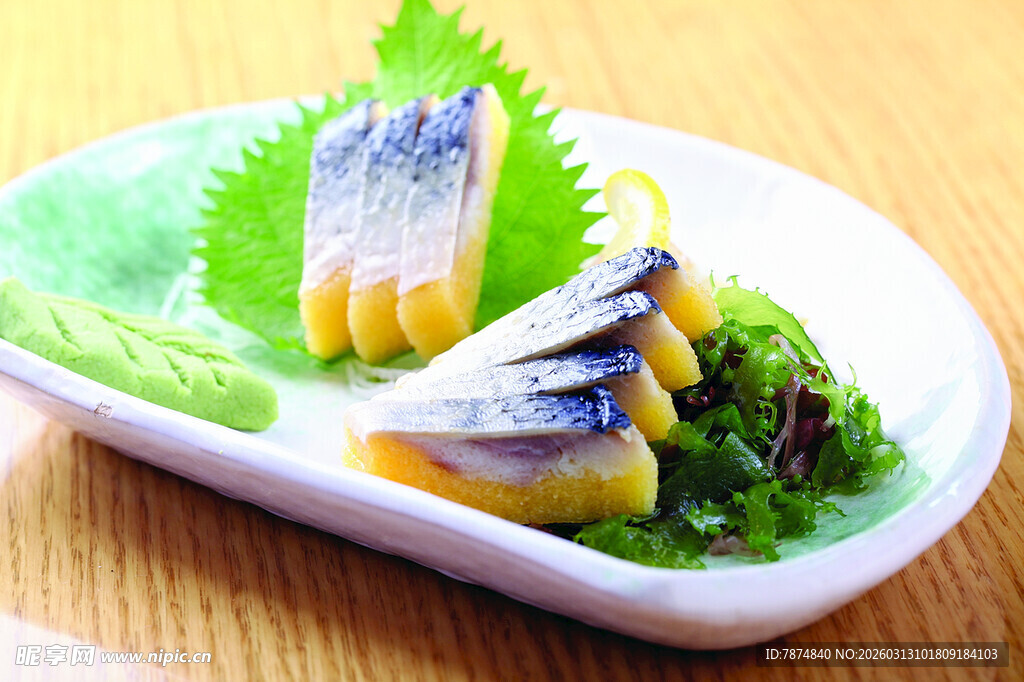 精致日式生鱼片摆盘