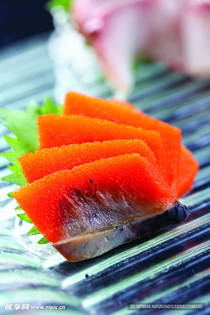 新鲜三文鱼刺身