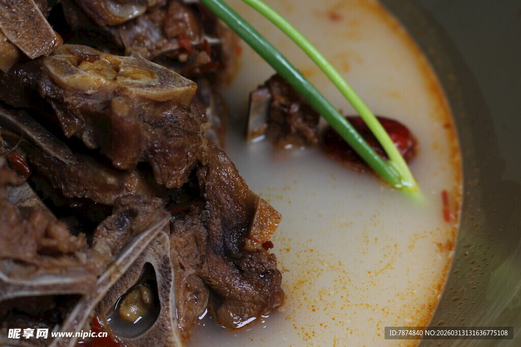 美味炖排骨特写