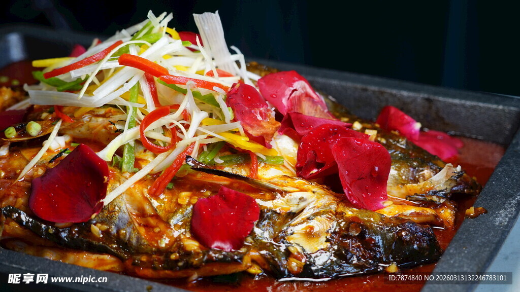 美味诱人的特色烤鱼