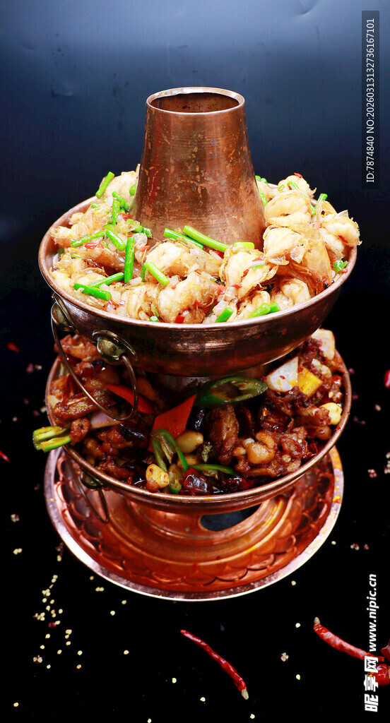 三层美味佳肴拼盘展示