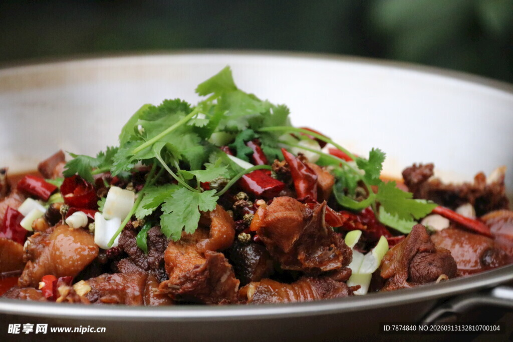 香辣美味干锅鸡肉