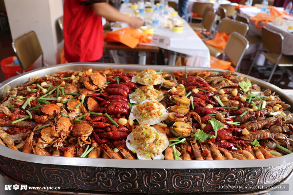 丰盛海鲜大咖拼盘美食