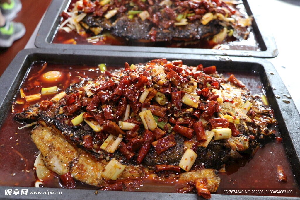 香辣诱人的美味烤鱼