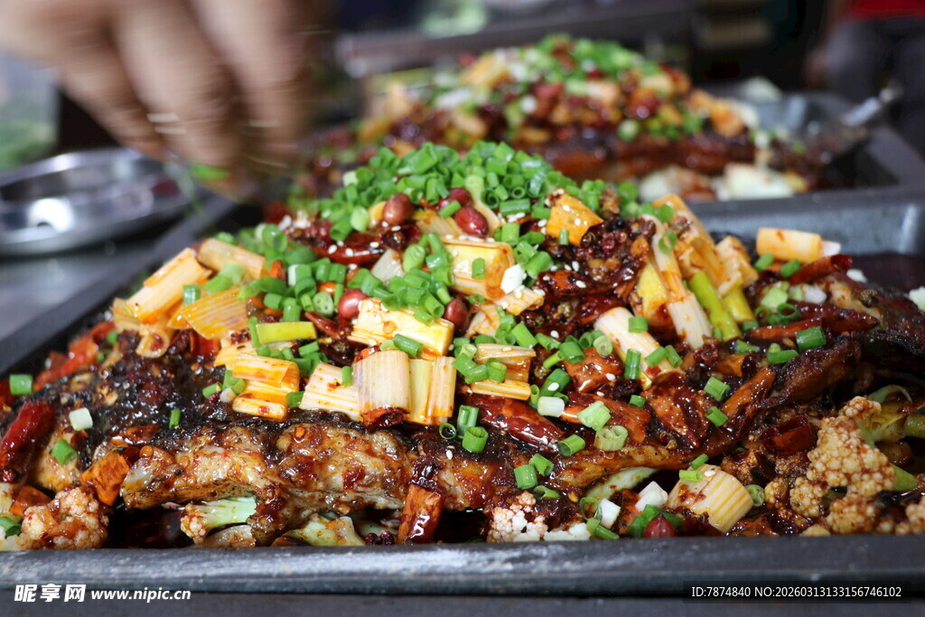 美味诱人的特色烤鱼