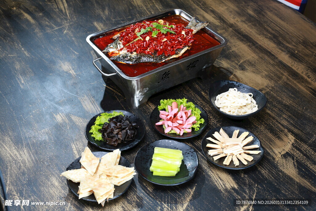 丰盛火锅配菜组合展示