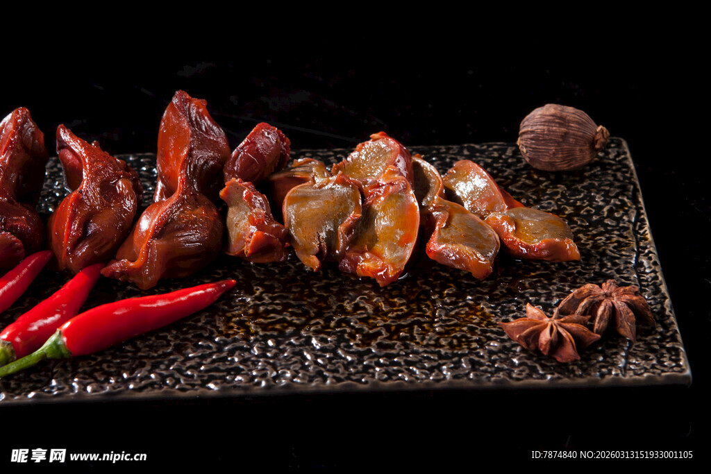 美味卤味拼盘 色泽诱人