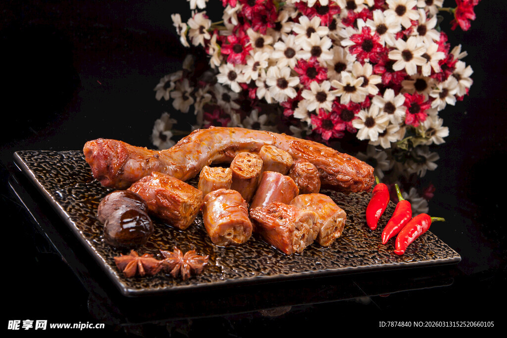 美味卤味拼盘 色泽诱人