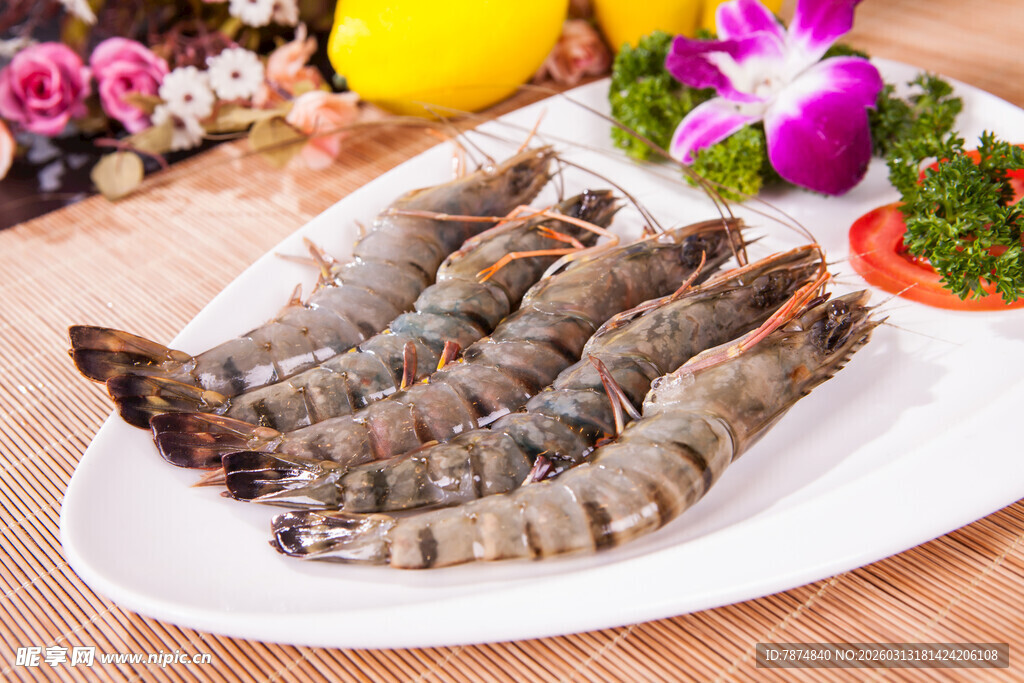 新鲜大虾摆盘 色泽诱人