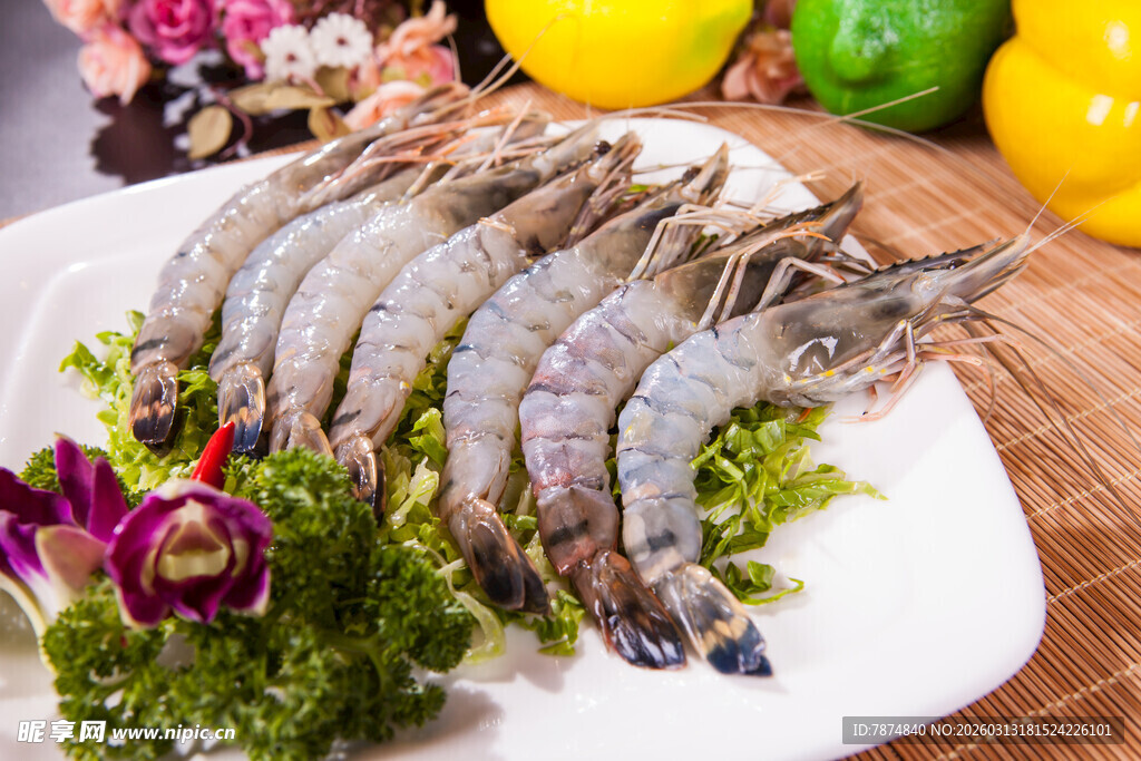 新鲜大虾摆盘 色泽诱人