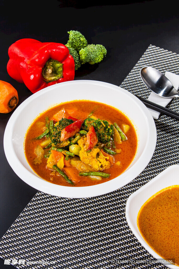 美味咖喱菜肴摆盘展示