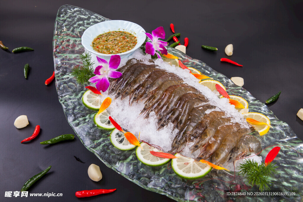 精美摆盘的特色清蒸鱼