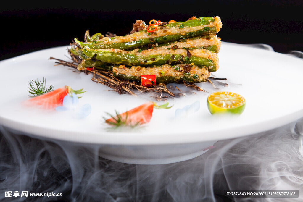 创意摆盘的美味芦笋料理