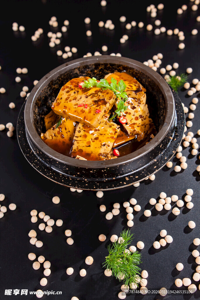 砂锅美食 诱人排骨