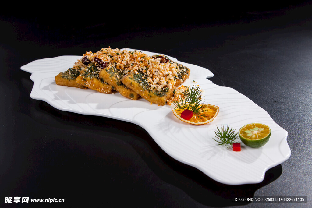 创意摆盘的美味海鲜料理