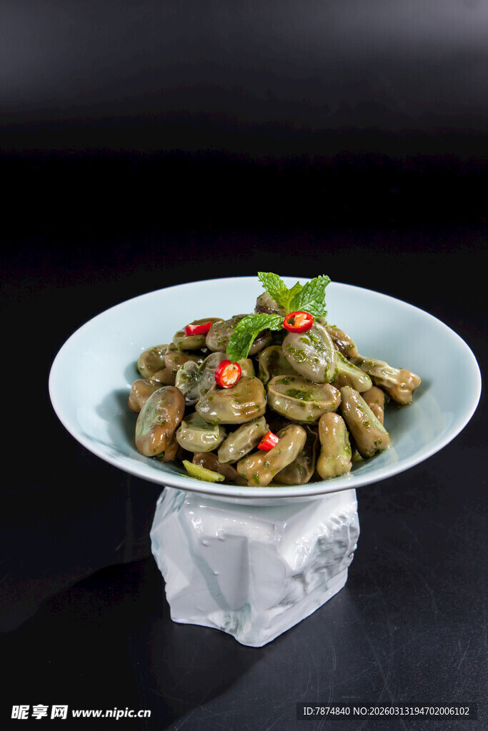 美味凉拌毛豆 色泽诱人