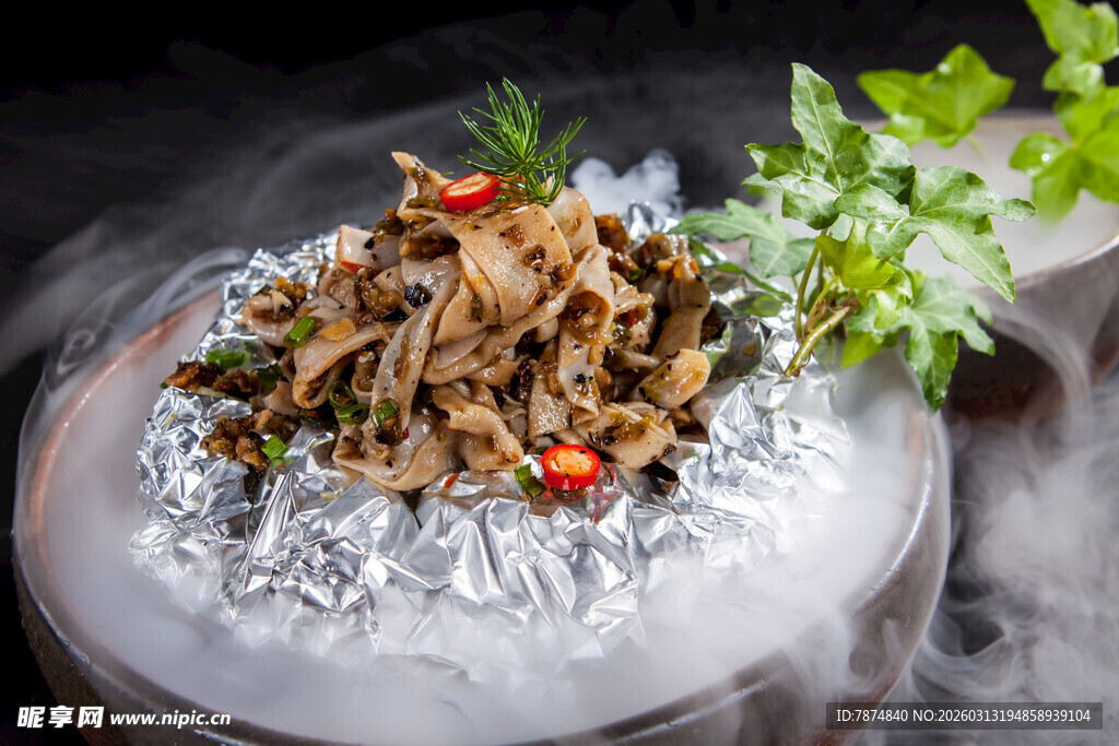 冰镇爽口美味风味鸡杂