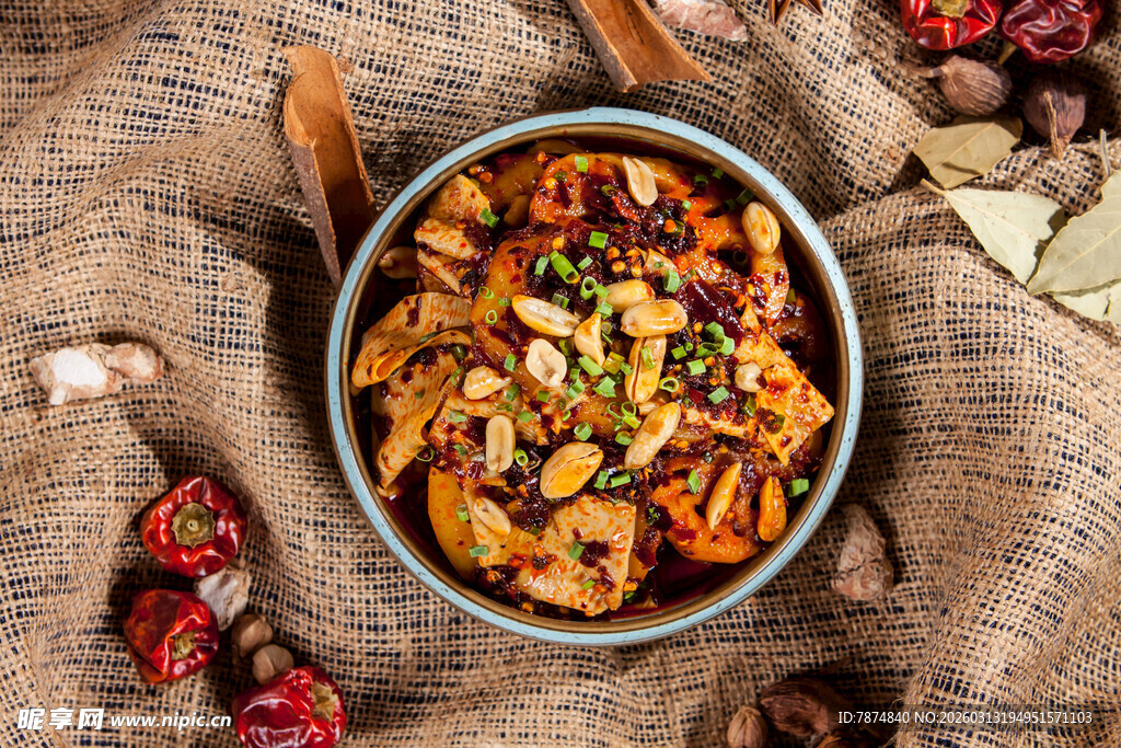 美味香辣干锅鸡