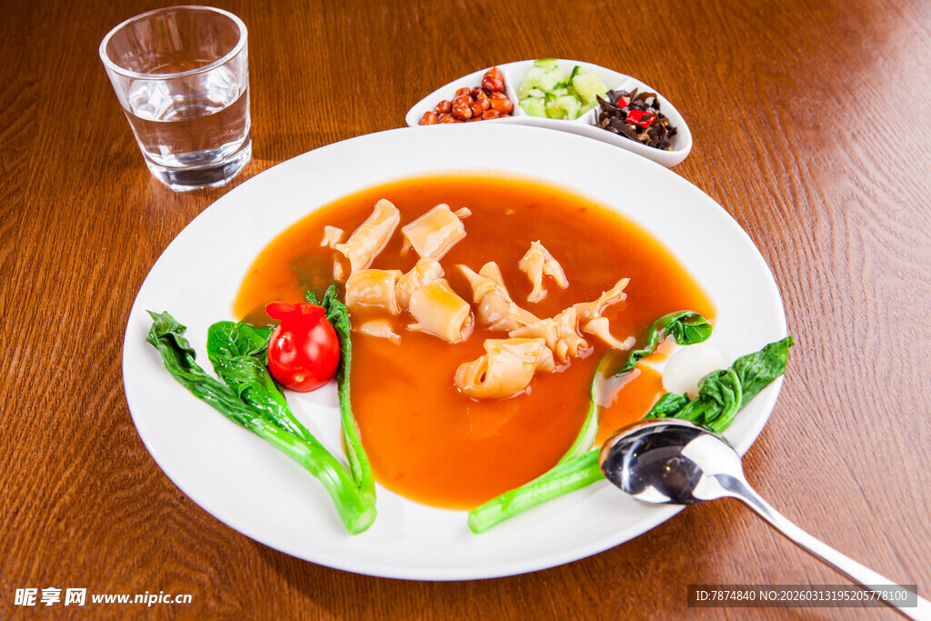 番茄鸡肉蔬菜美味汤品