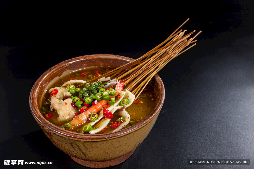 美味串串香 诱人小钵钵