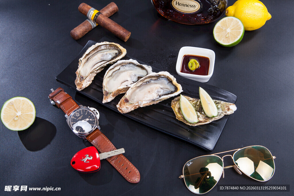 时尚配饰与美味生蚝组合