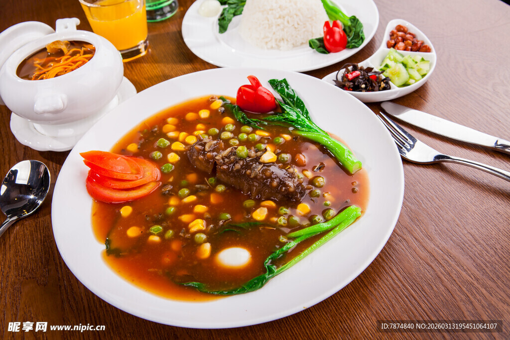 美味番茄肉酱牛排套餐