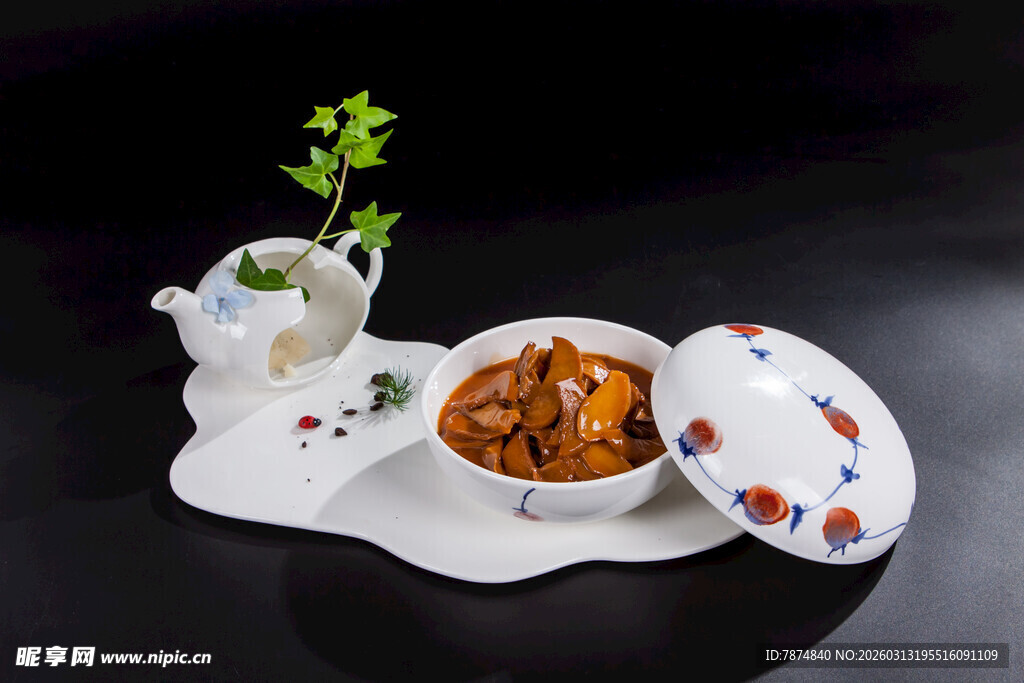 中式精美菜肴摆盘展示