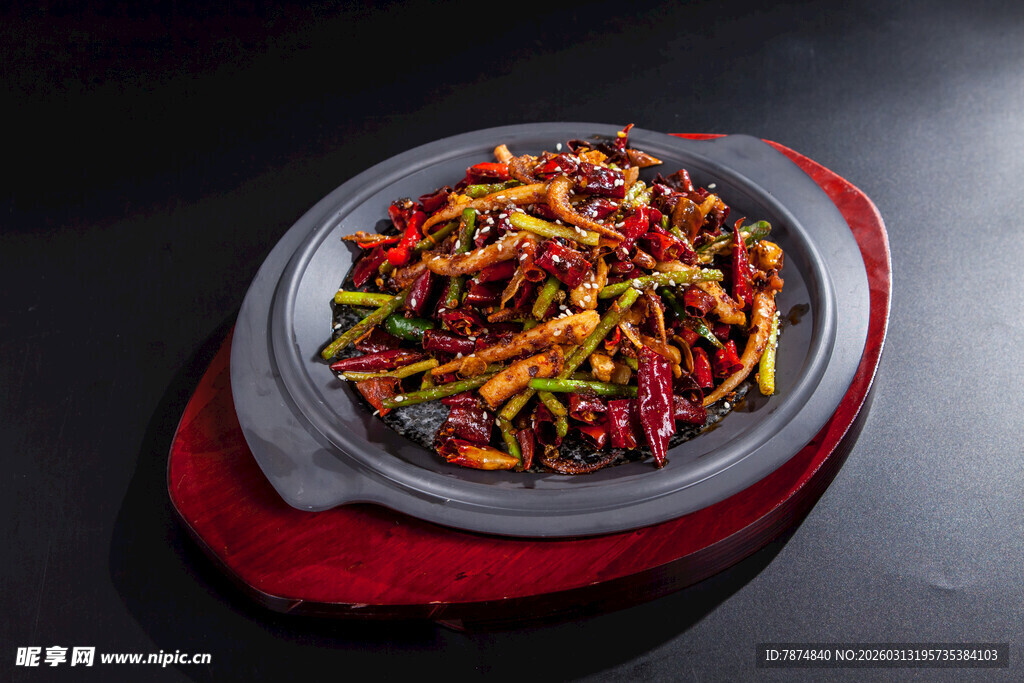 香辣可口的炒肉丝