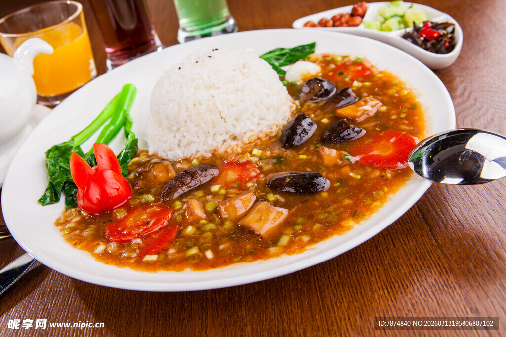 美味红烧鱼配米饭套餐