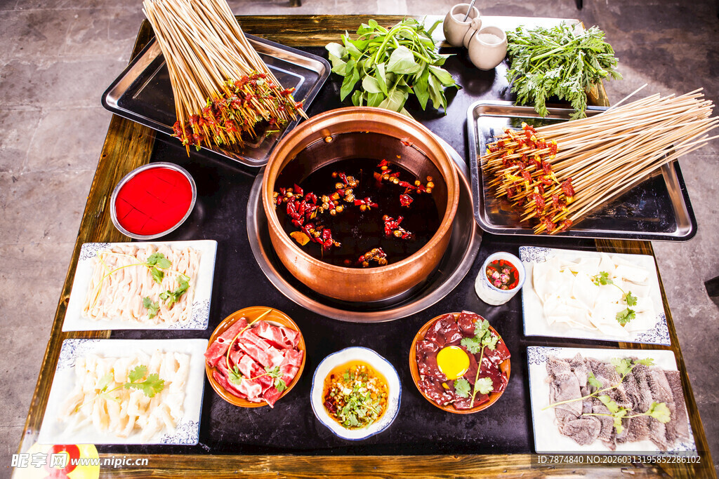 特色串串火锅美食展示