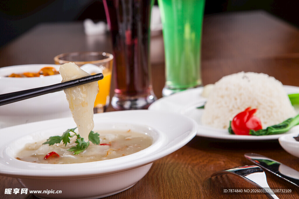 多样美味中式餐食展示