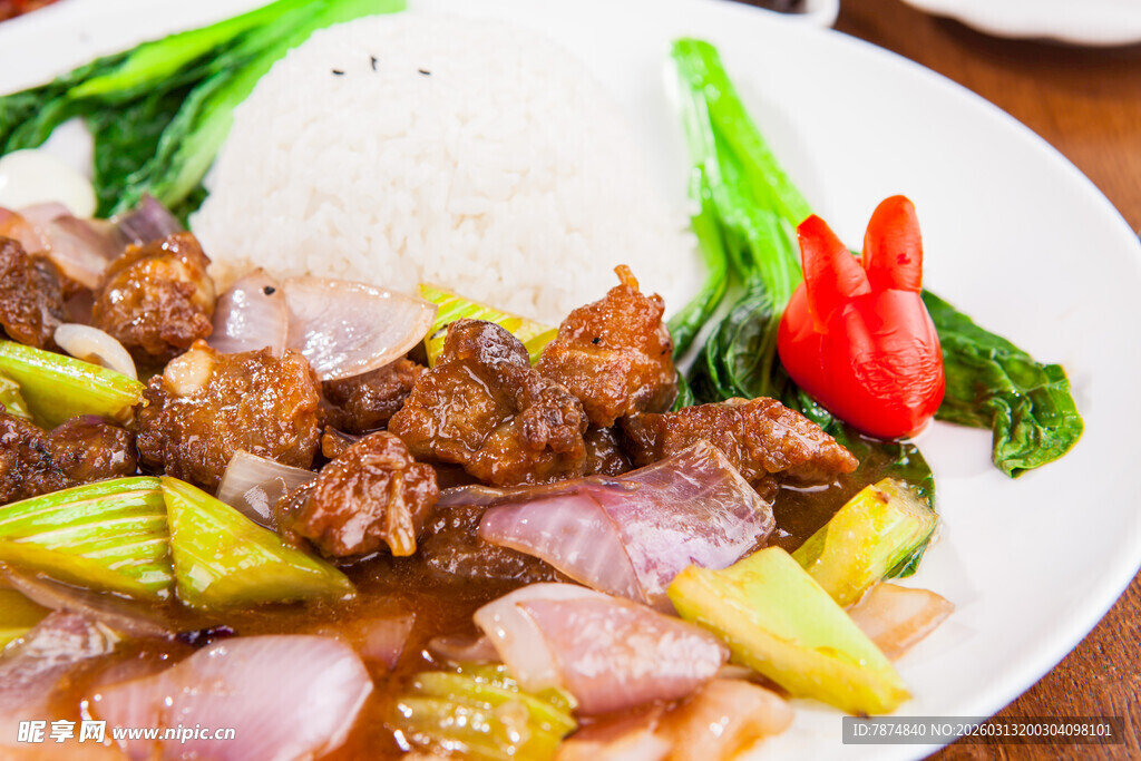 红烧牛肉盖浇饭