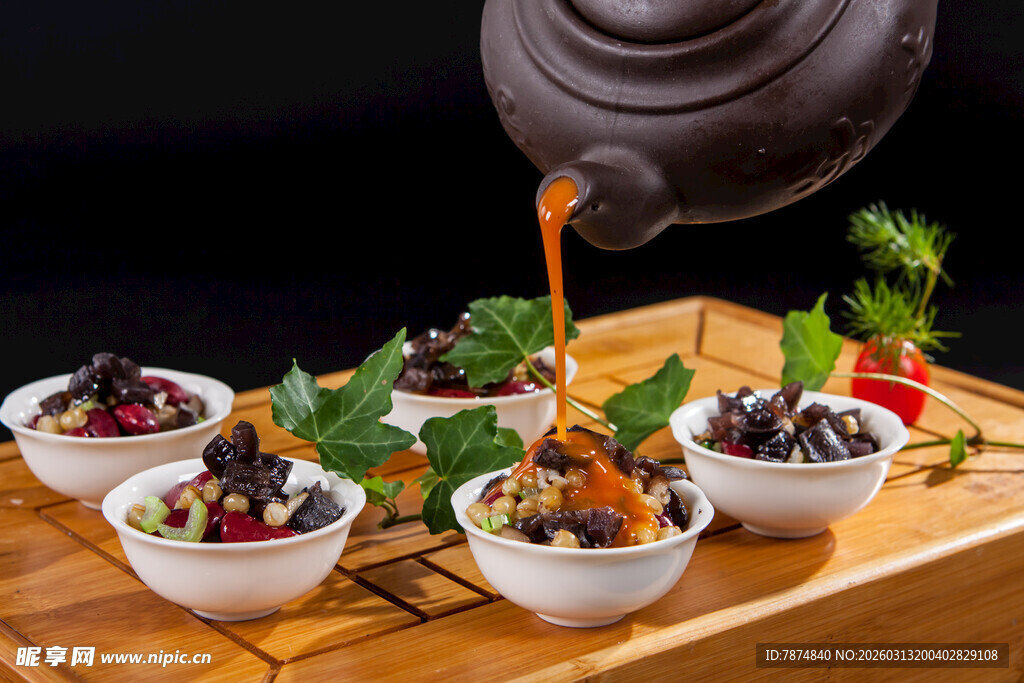 创意中式茶饮组合呈上