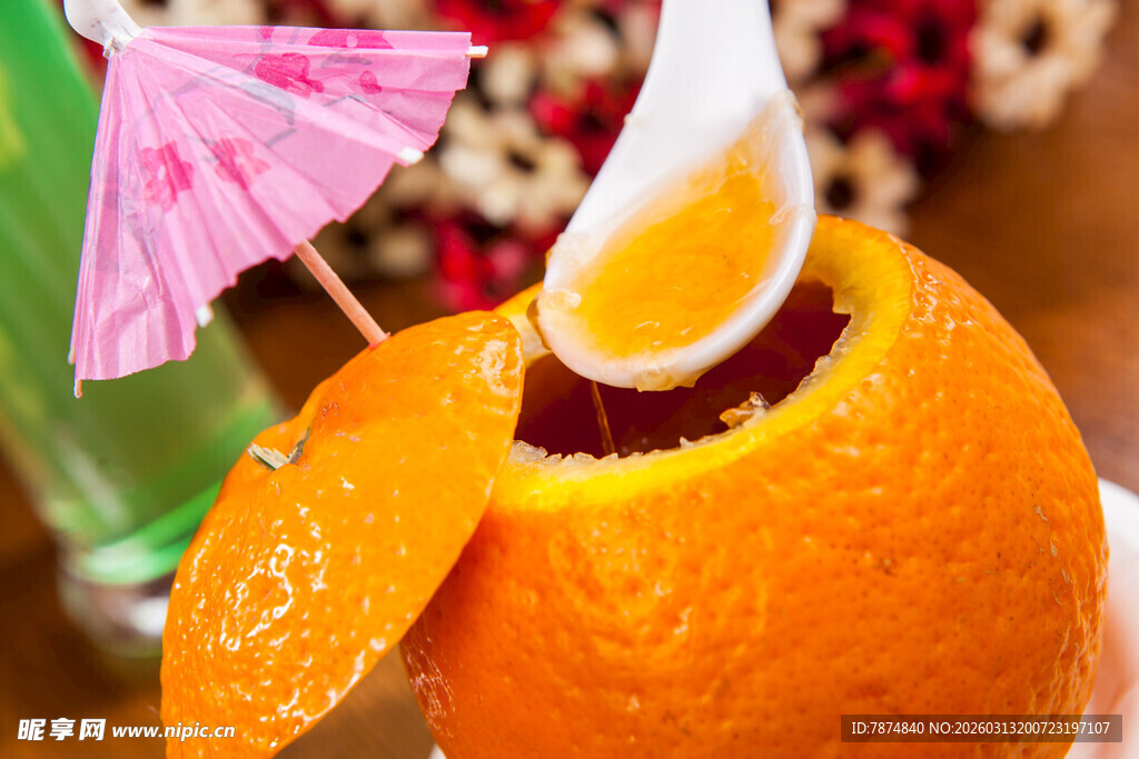 创意橙子鸡尾酒