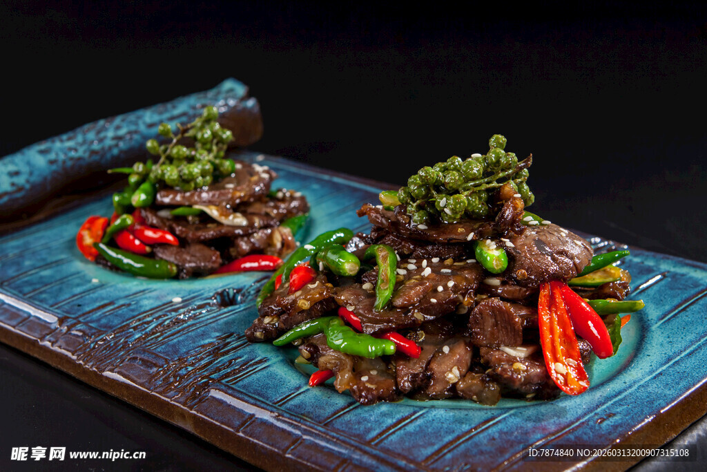 美味炒牛肉摆盘精致