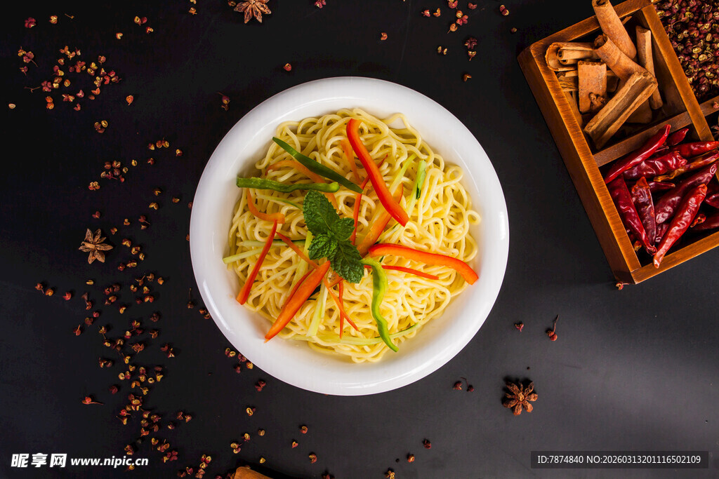 美味蛋炒饭摆盘精致