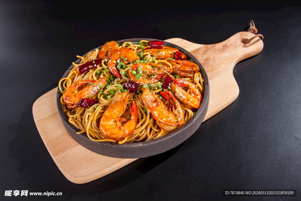 美味香辣虾意面