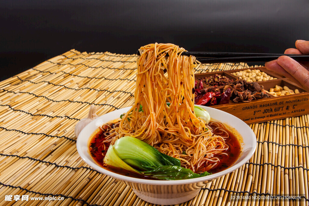 美味拉面诱人展示