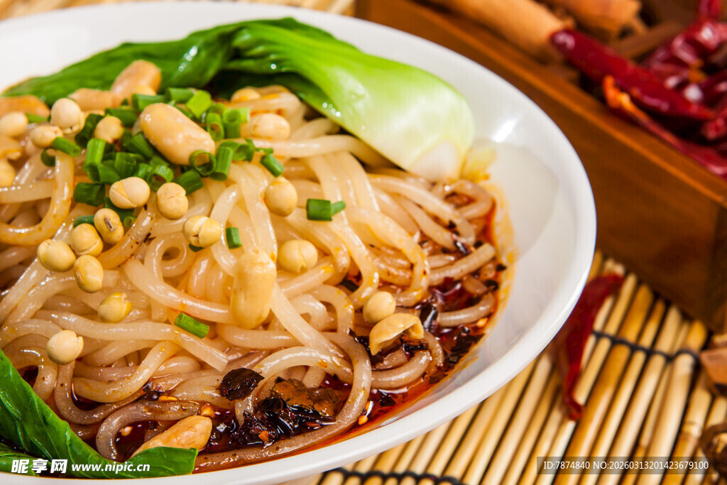 美味鲜香的特色凉拌米粉