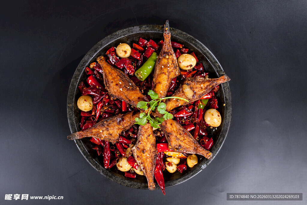 香辣烤鱼摆盘中