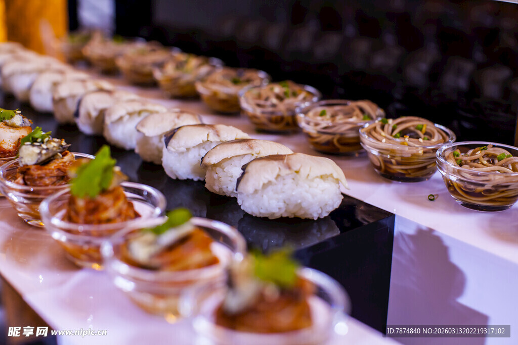 精致多样的美味自助餐食