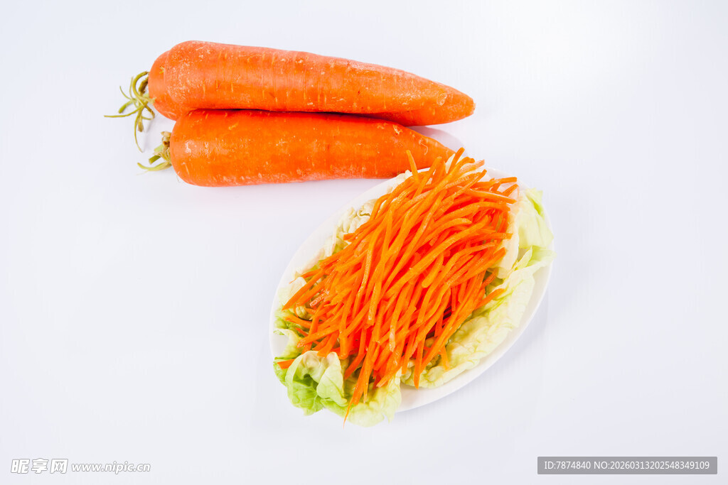 新鲜胡萝卜及切丝展示