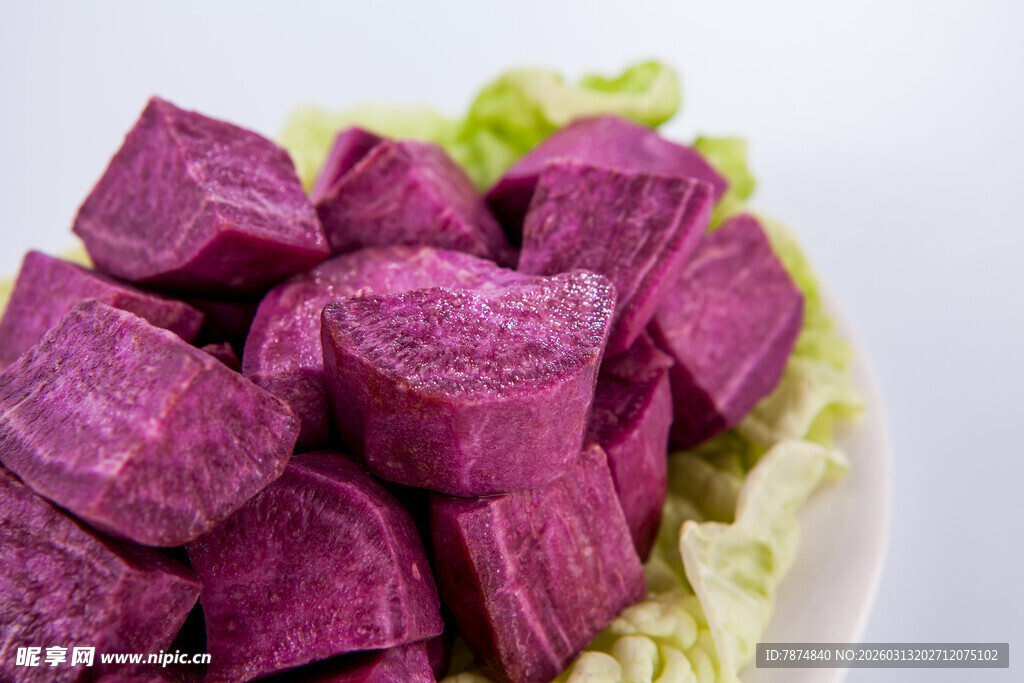 新鲜紫薯块 色泽诱人