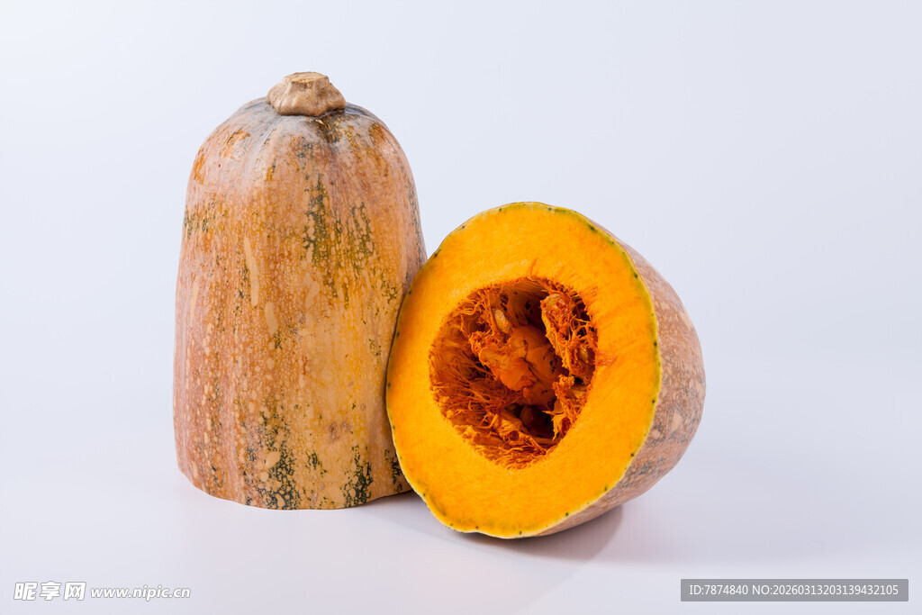 新鲜南瓜 一半切开展示内部