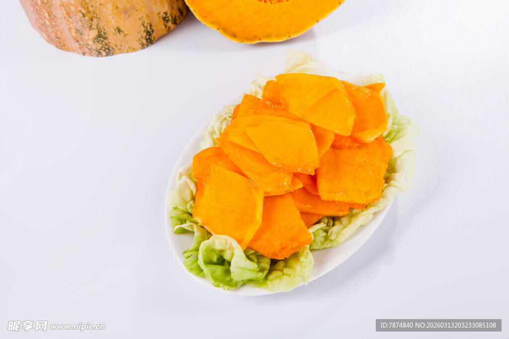 新鲜南瓜切片摆盘