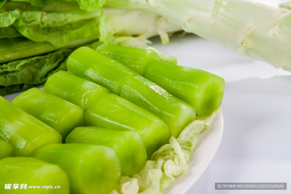 新鲜莴笋块 翠绿诱人
