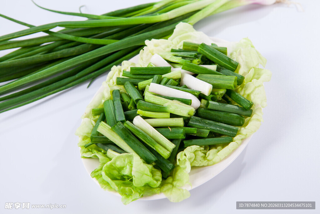 葱香生菜摆盘